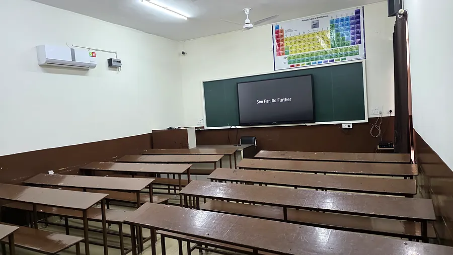 Spacious Lecture Hall 2